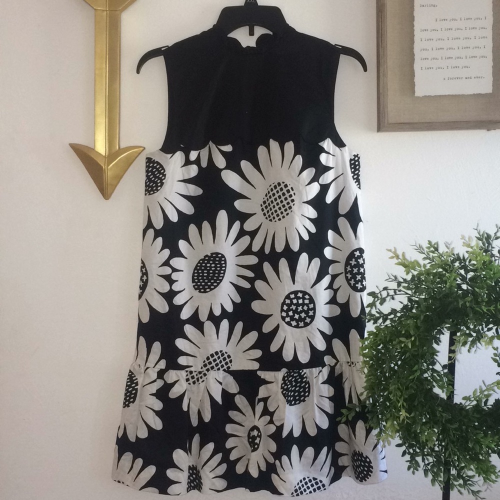 Victoria Beckham For Target Black & White Floral Shift Dress